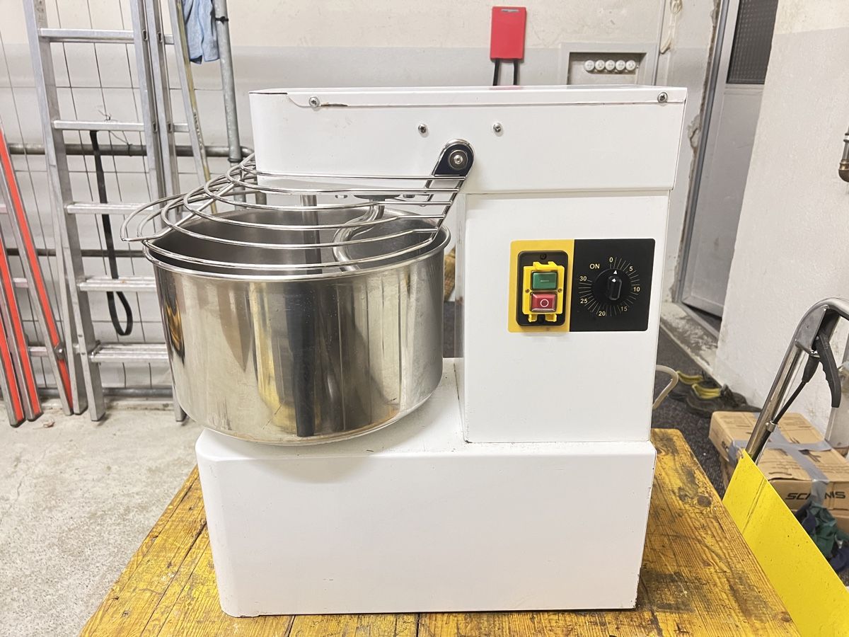 Elettrodomestici da cucina: Teigmaschine – Usato da Buchs AG venduto da imar82 2