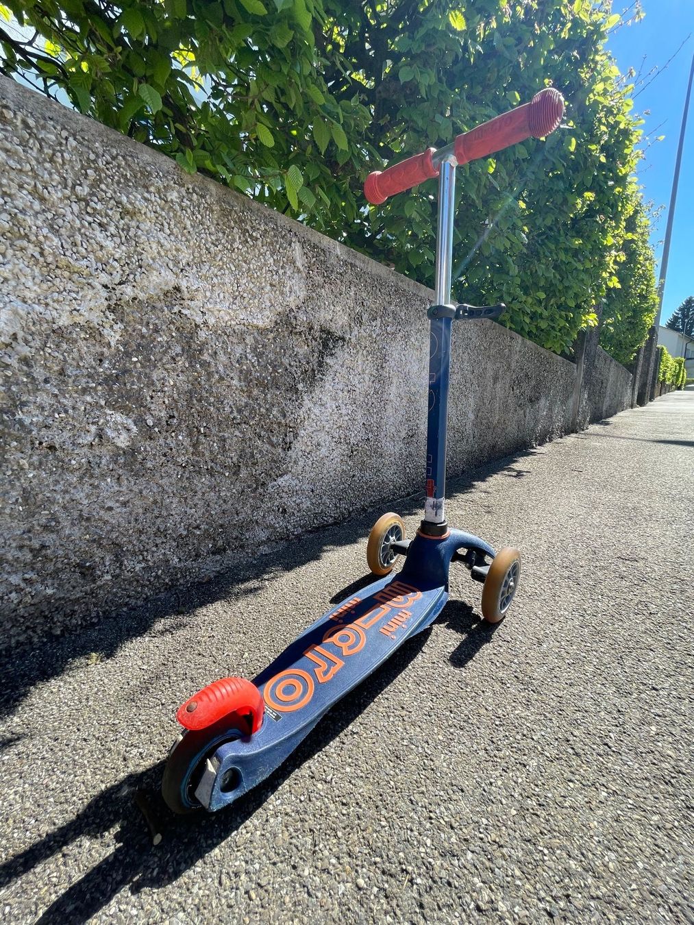 Micro Kickboard: MICRO_Mini_Blau/Rot – Usato da Flawil venduto da Waldau1B 5