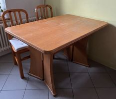 tisch mit 4stühle