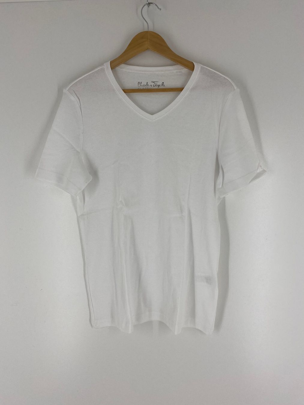 T-shirt: T-Shirt Basic mit V-Ausschnitt, Grösse XL, "Neuwertig" – Nuovo (secondo la descrizione) da Mülligen venduto da Chleeblatt1941
