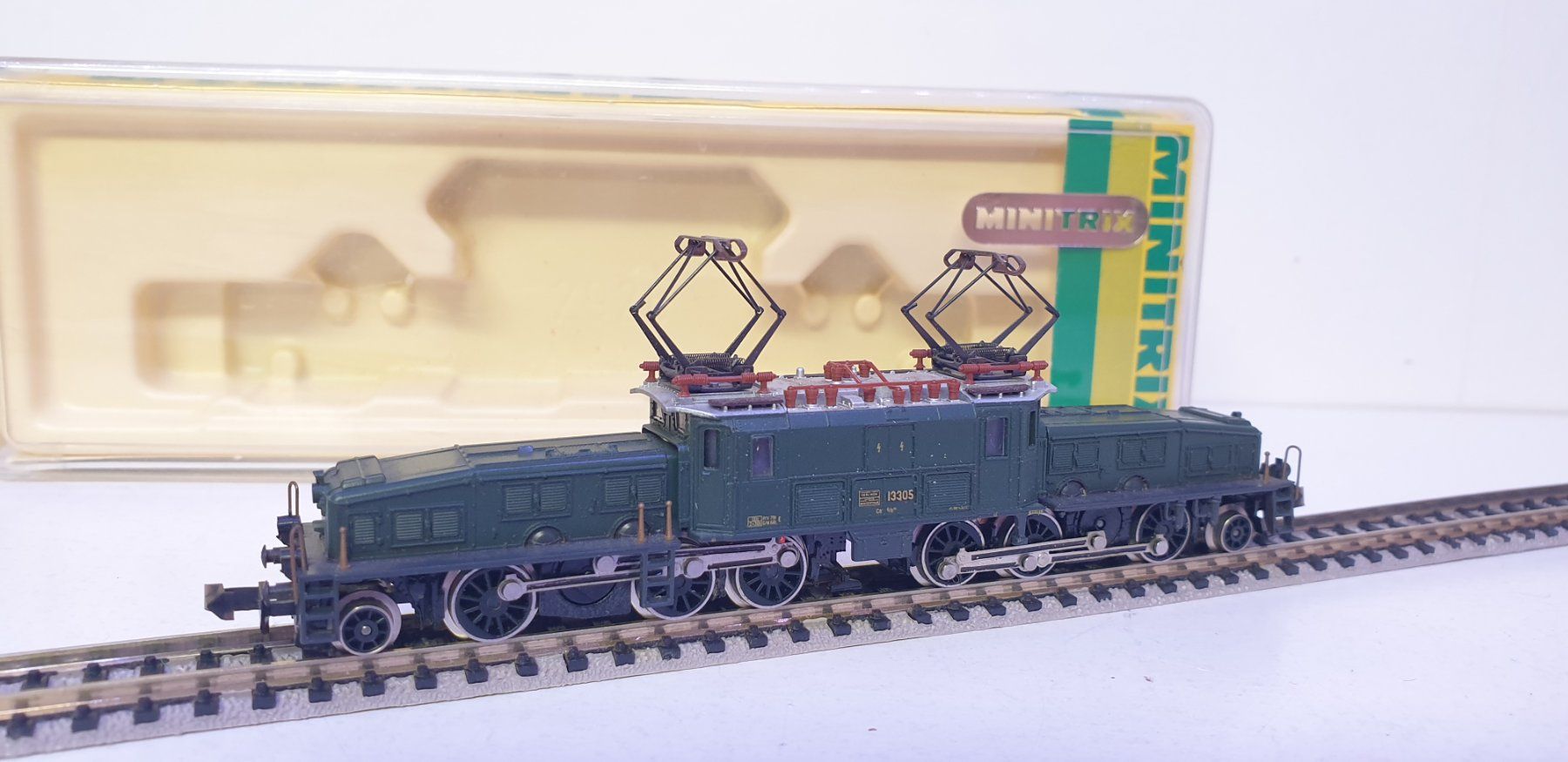 Trix Modellini di ferrovie: Minitrix SBB Ce6/8 Krokodil 12926 – Usato da Neuenhof venduto da ludovicco 3