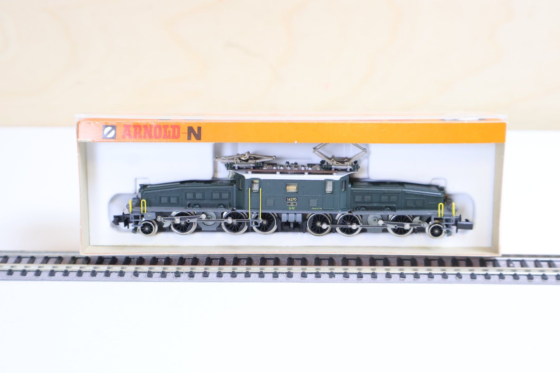Arnold Modellini di ferrovie: ARNOLD SBB Krokodil E-Lok Ce 6/8 - 2465 - NP: 255.- – Usato da Winterthur venduto da Monstera 4
