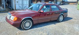 Mercedes-Benz 200 E Youngtimer Top-Zustand