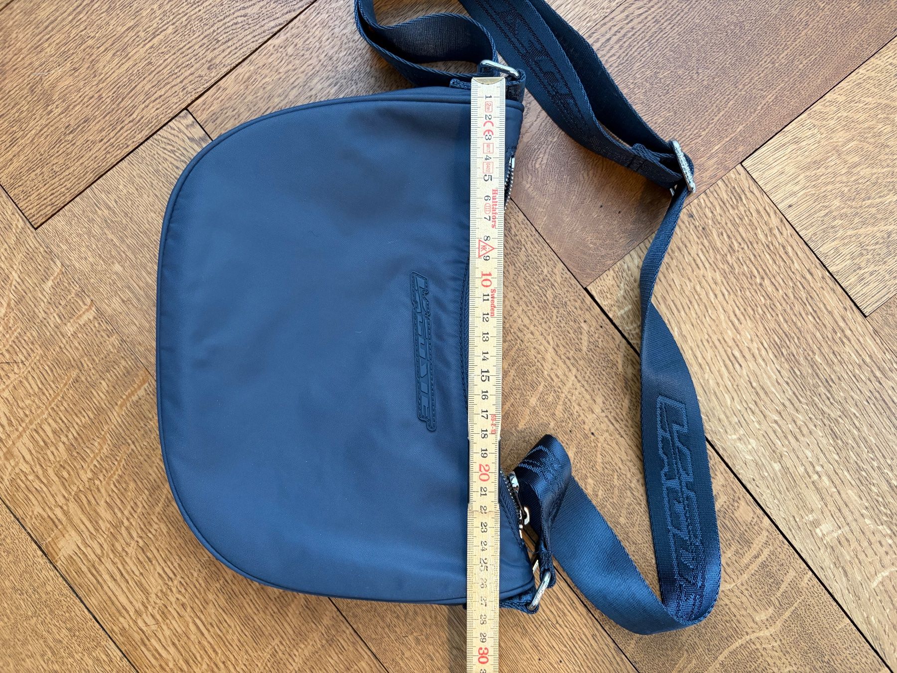 Lacoste Taschen für Damen: Lacoste Tasche blau – Gebraucht aus Winterthur von mapehape 7