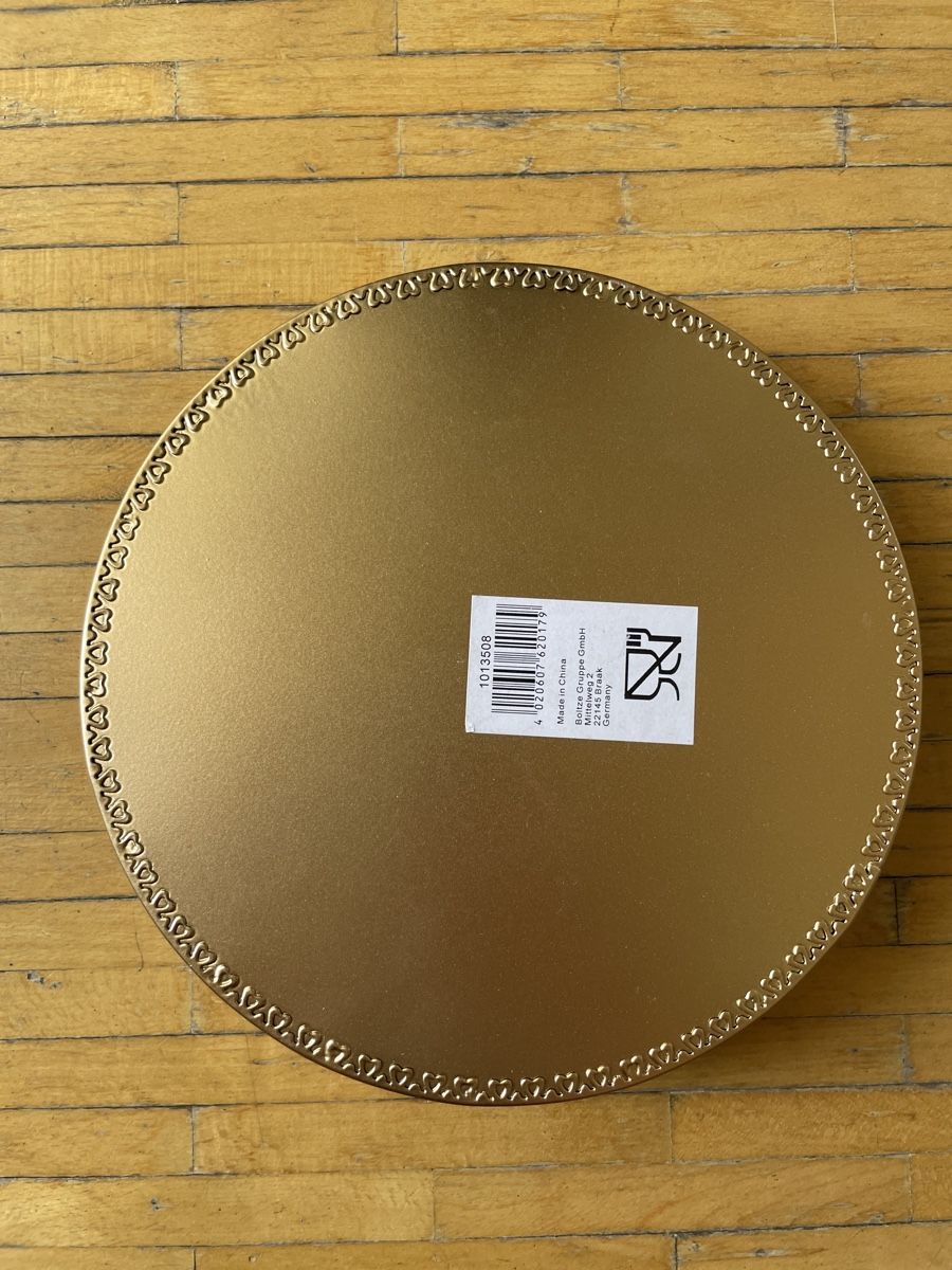 Tutte le decorazioni: Goldfarbenes Deko-Tablett mit Muster – Usato da Luzern venduto da Fledermaus82 2