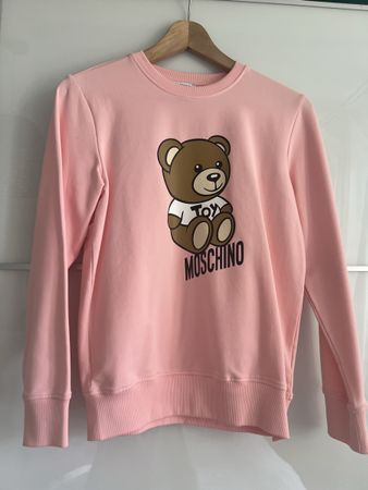 Moschino Pink Bear Sweatshirt - Cute & Comfy for Spring!