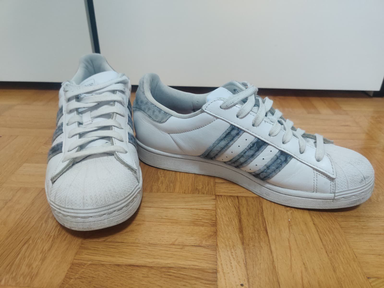 Adidas Herrenschuhe: Adidas Superstar 43 – Gebraucht aus Marly von ZeDjocker