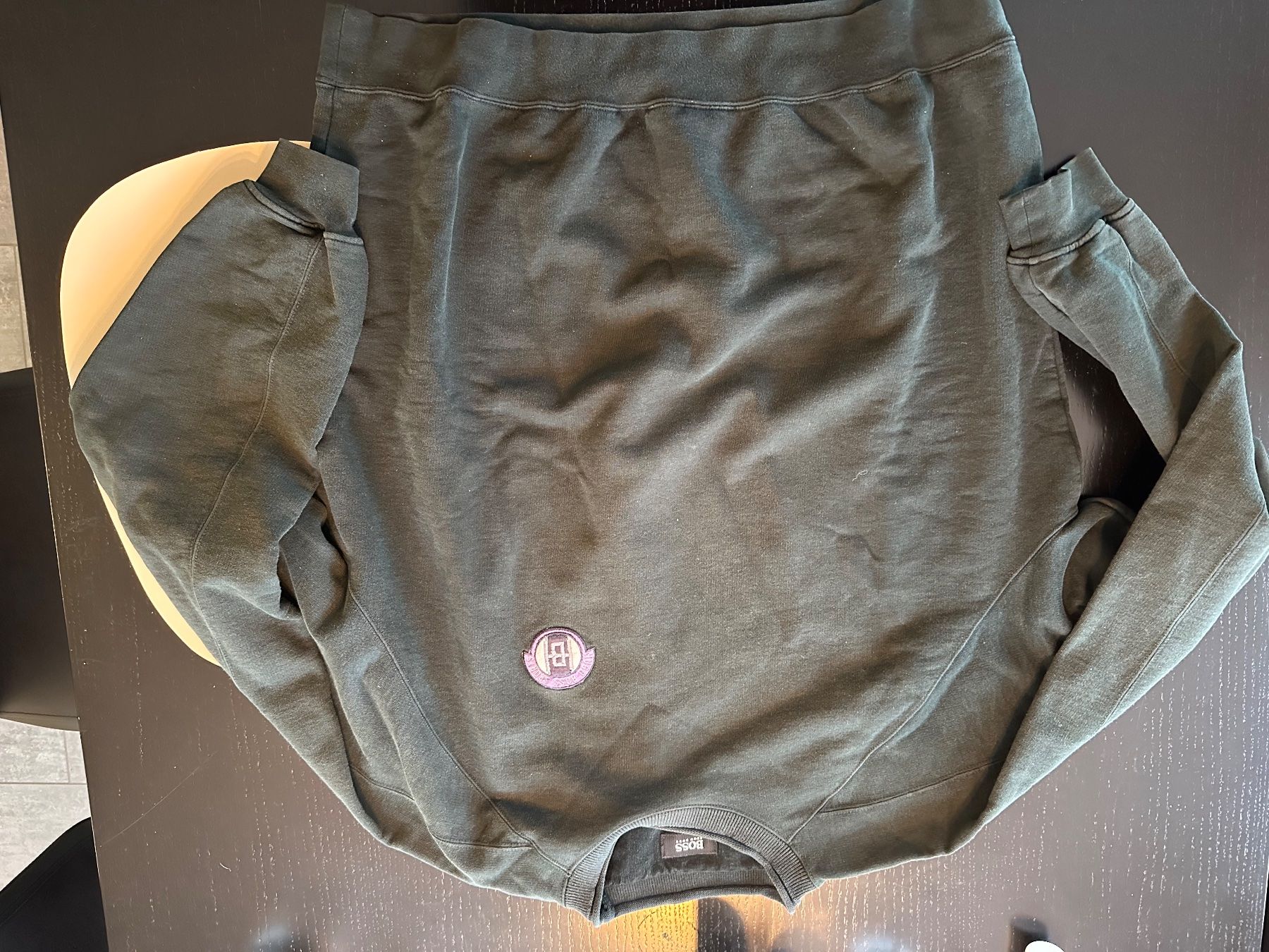 Hugo Boss Maglioni & Felpe: Retro Hugo Boss Sport-Pulli – Usato da Rotkreuz venduto da ang_s7kc