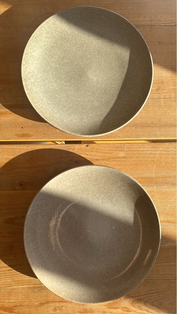 Piatti: 2xTeller von Sostrenegene 27cm – Usato da Bern venduto da nicole.ruprecht