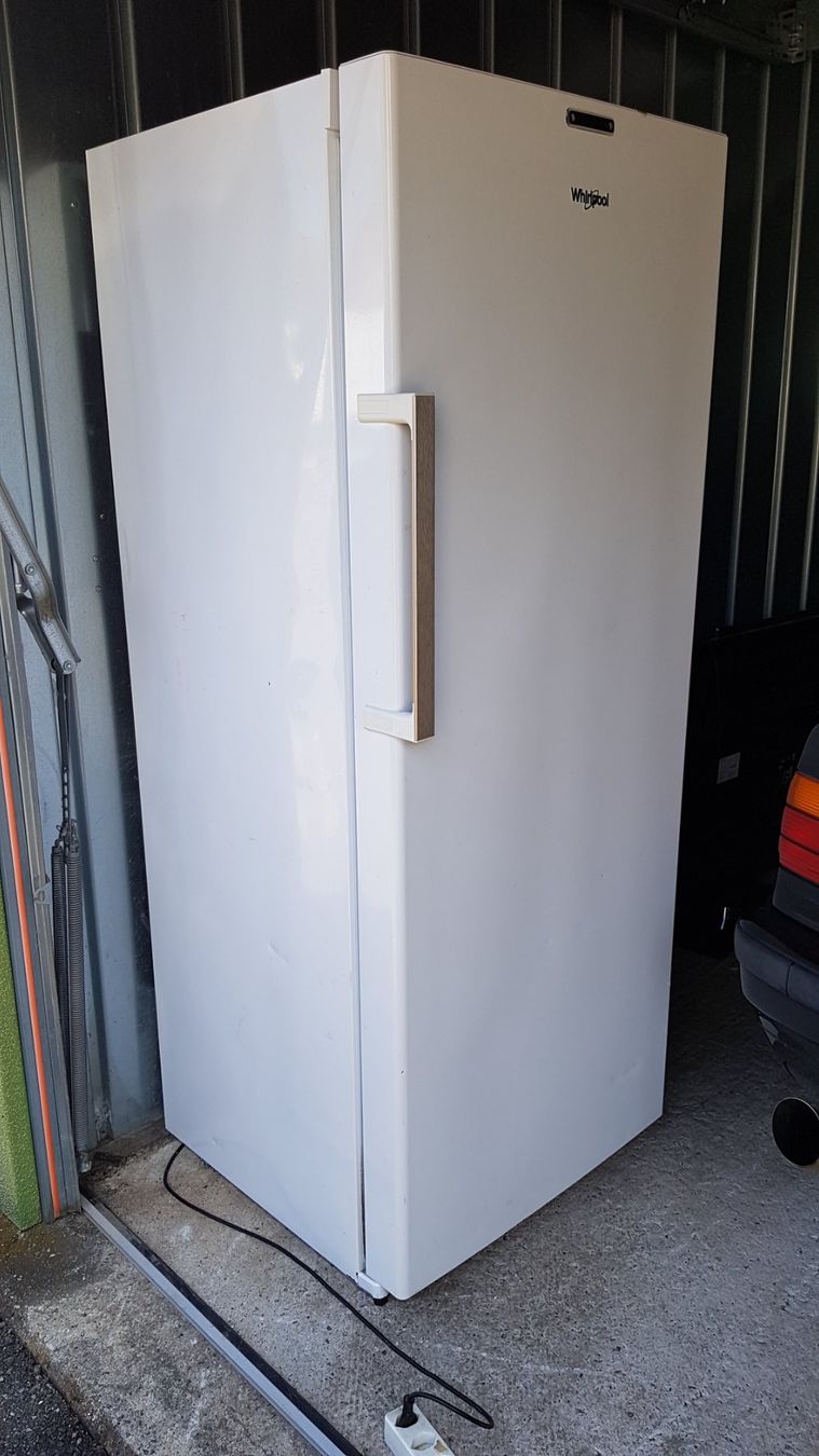 Whirlpool Congelatori: ab CHF;1.- Gefrierschrank WHIRLPOOL Type: CV77 HEU – Difettoso da Biel / bienne venduto da Sarouch9 1