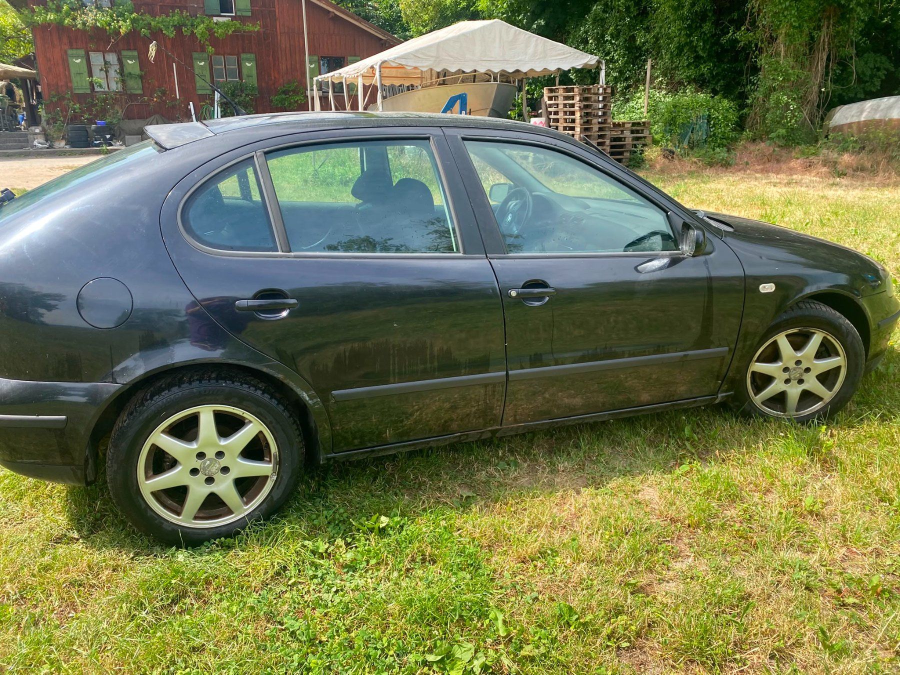 Seat Automobili: Seat Leon 1.8T 20V – Usato da St-Aubin-Sauges venduto da fournierservices 1