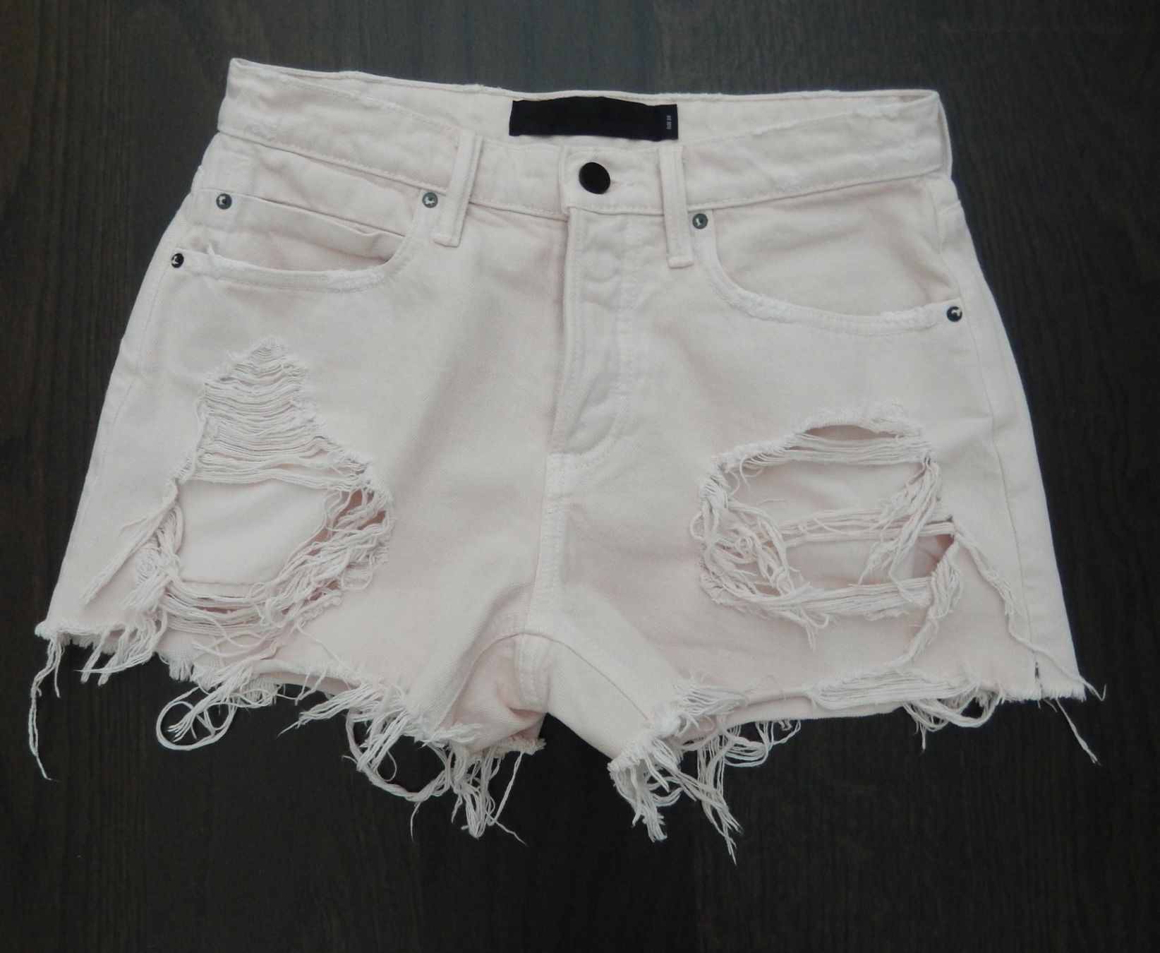 Alexander Wang Jeans: Orig. ALEXANDER WANG Distressed Shorts Gr. 36 – Usato da Tuggen venduto da vivira 5