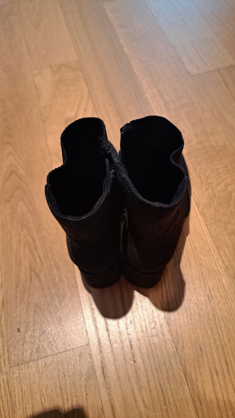 Scarpe da donna: Marco Tozzi Stiefelette Schwarz – Usato da Seengen venduto da ja6_65wp 2