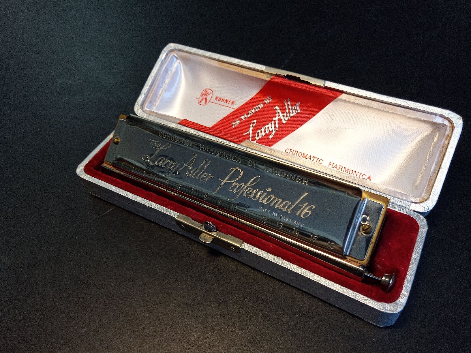 Hohner Strumenti musicali: C Mundharmonika Hohner Larry Adler Proffesional 16-Harmonica – Usato da Reiden venduto da Zofi-Brocki 1