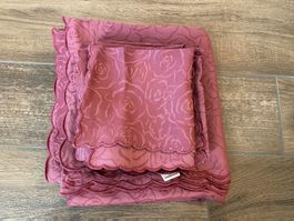Tischdecke & 8 Servietten Rosen-Muster bordeaux 215 x 119