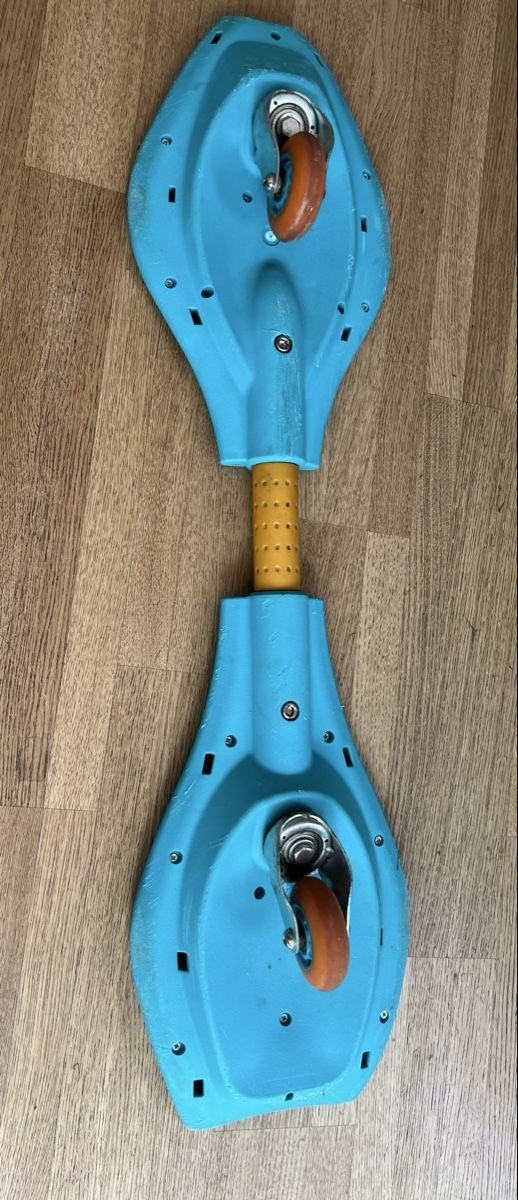 Skateboards: RipStik Caster Board, Turquoise/Orange – Usato da Zollikon venduto da Mollyp 1