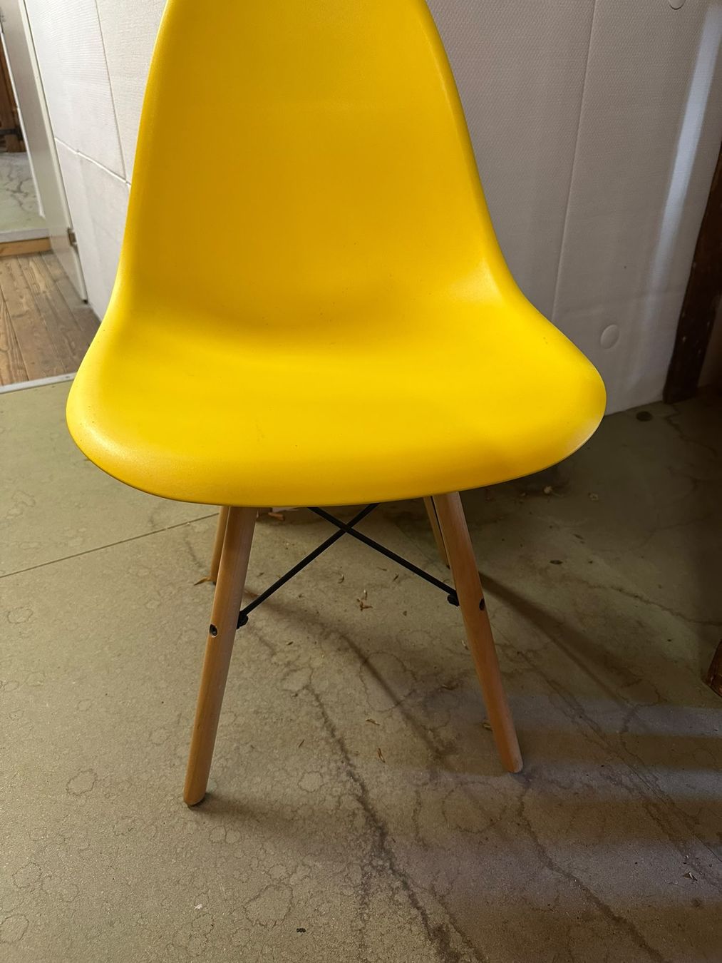 Stühle: Designer Chair – Retro / Eames Style – Neu (gemäss Beschreibung) aus Zürich von mat_5gkp 2
