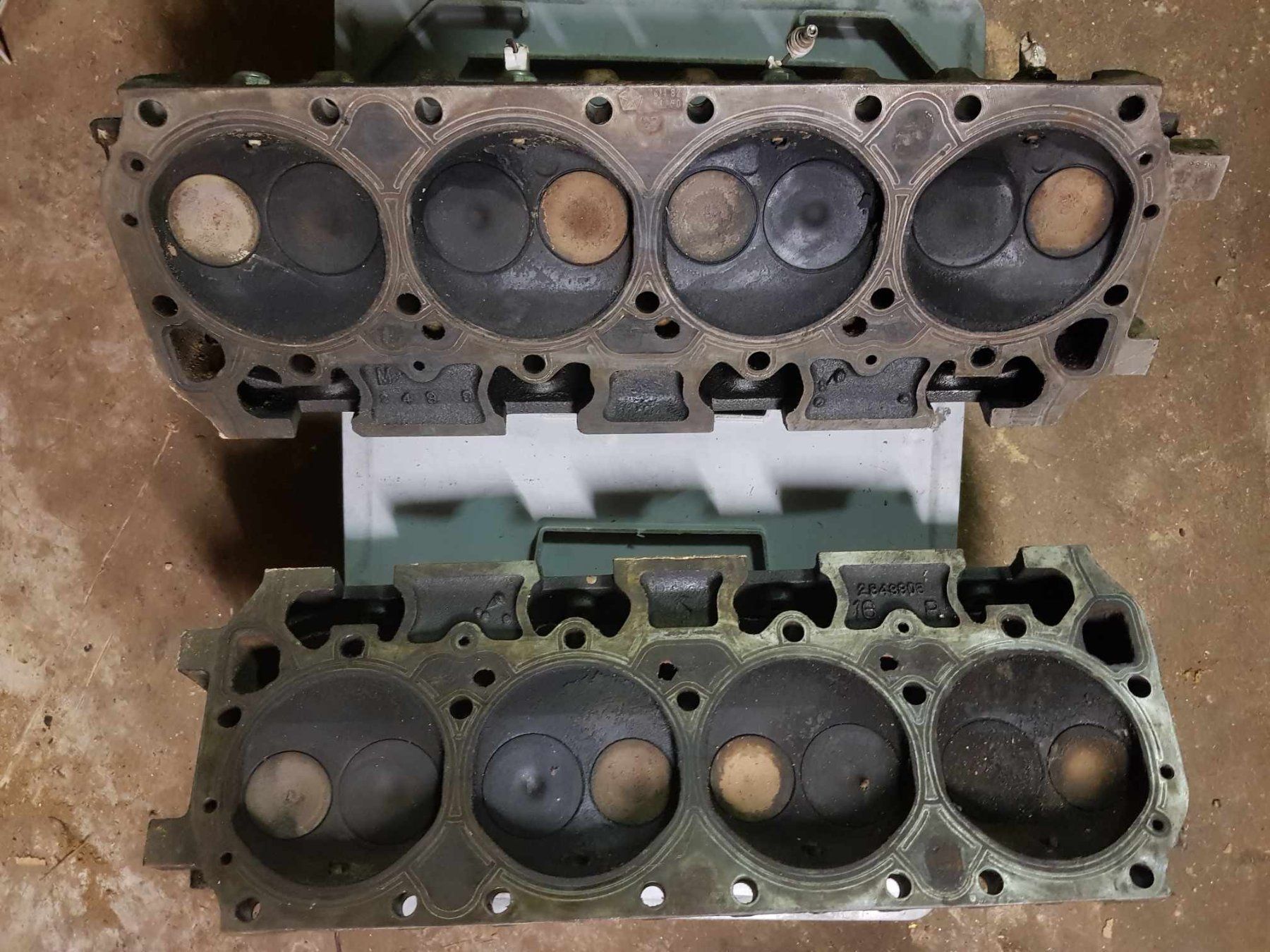 Chrysler Tutti pezzi di ricambio auto: Zylinderköpfe   Chrysler Big Block – Usato da Niedergösgen venduto da usc_tt5r 1