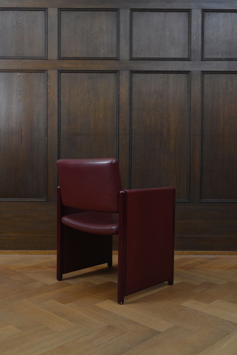 Knoll Poltrone: Knoll Loungesessel weinrotes Leder – Usato da Zürich venduto da unzico 3