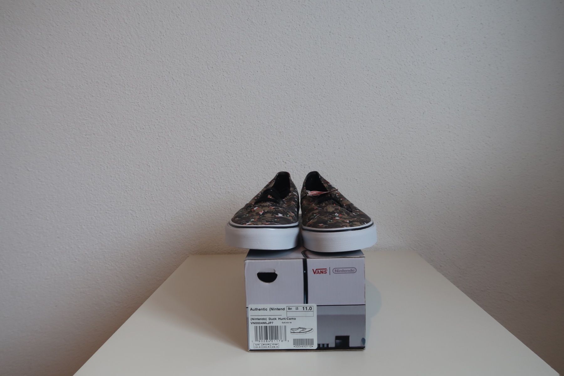 Vans Scarpe da uomo: VANS Authentic Nintento „DuckHunt“ – Nuovo e nell'imballaggio originale da Freienbach venduto da Badi1980 3