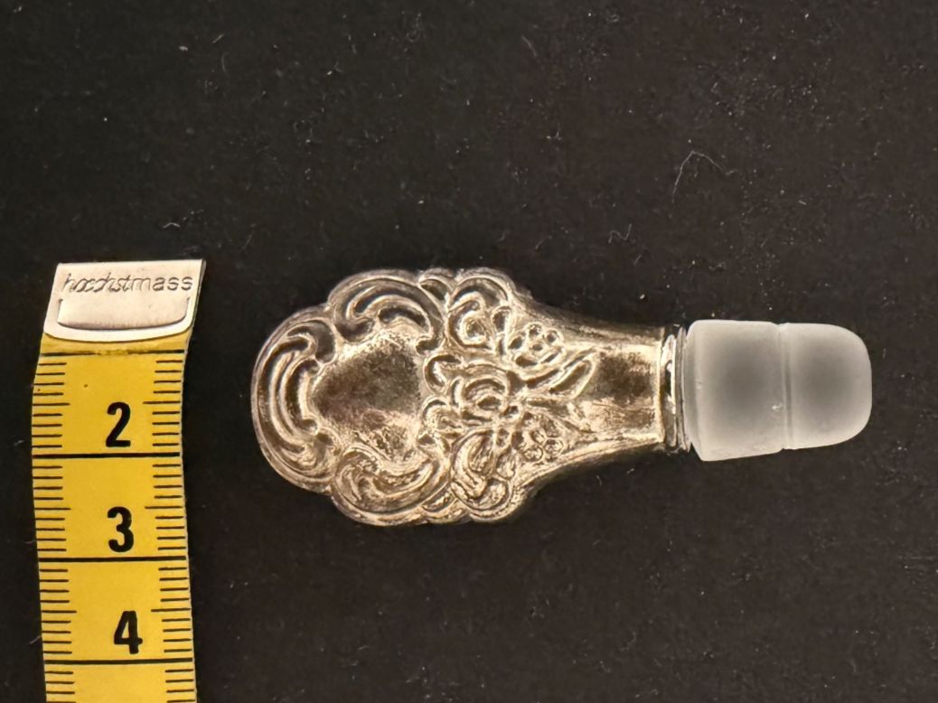 Apribottiglie & Tappi per chiusura: Stopfen, Deckel für Flacon, silber (oder versilbert) Vintage – Usato da Egg b. Zürich venduto da Mogli93 2