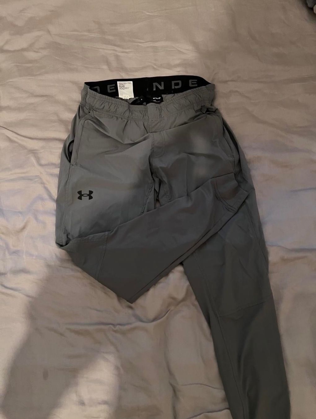 Under Armour Pantaloni: Under Armour hybrid Gris – Nuovo (secondo la descrizione) da Genève venduto da jae_n2pn 1