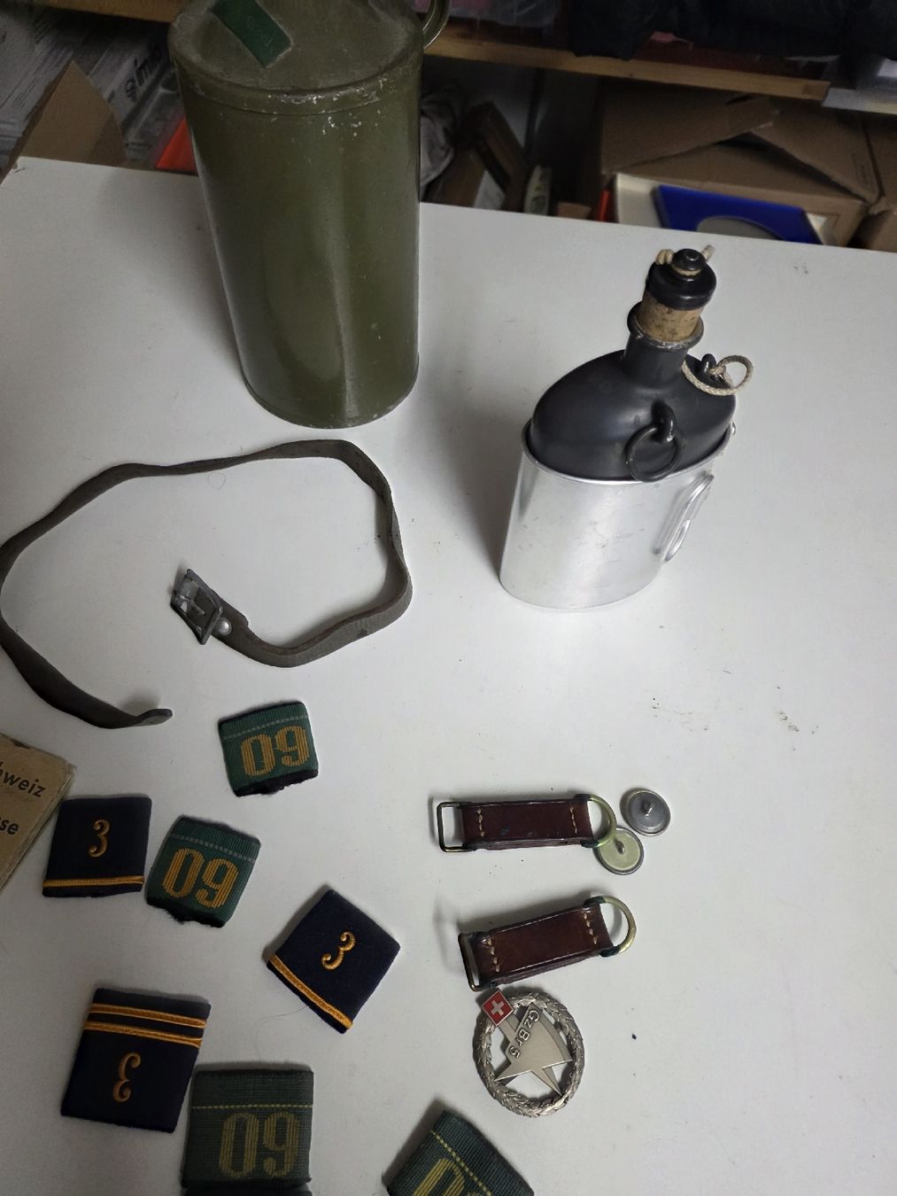 Schweizer Armee Uniformen: Schweizer Militär Konvolut Armee – Gebraucht aus Dorf von Echo_Elements 5