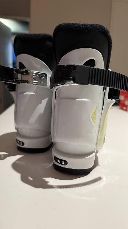 Scarpe per ragazzi: Kinderskischuh 16.6 / Gr 26 – Usato da Lufingen venduto da Schneeflocke927 1