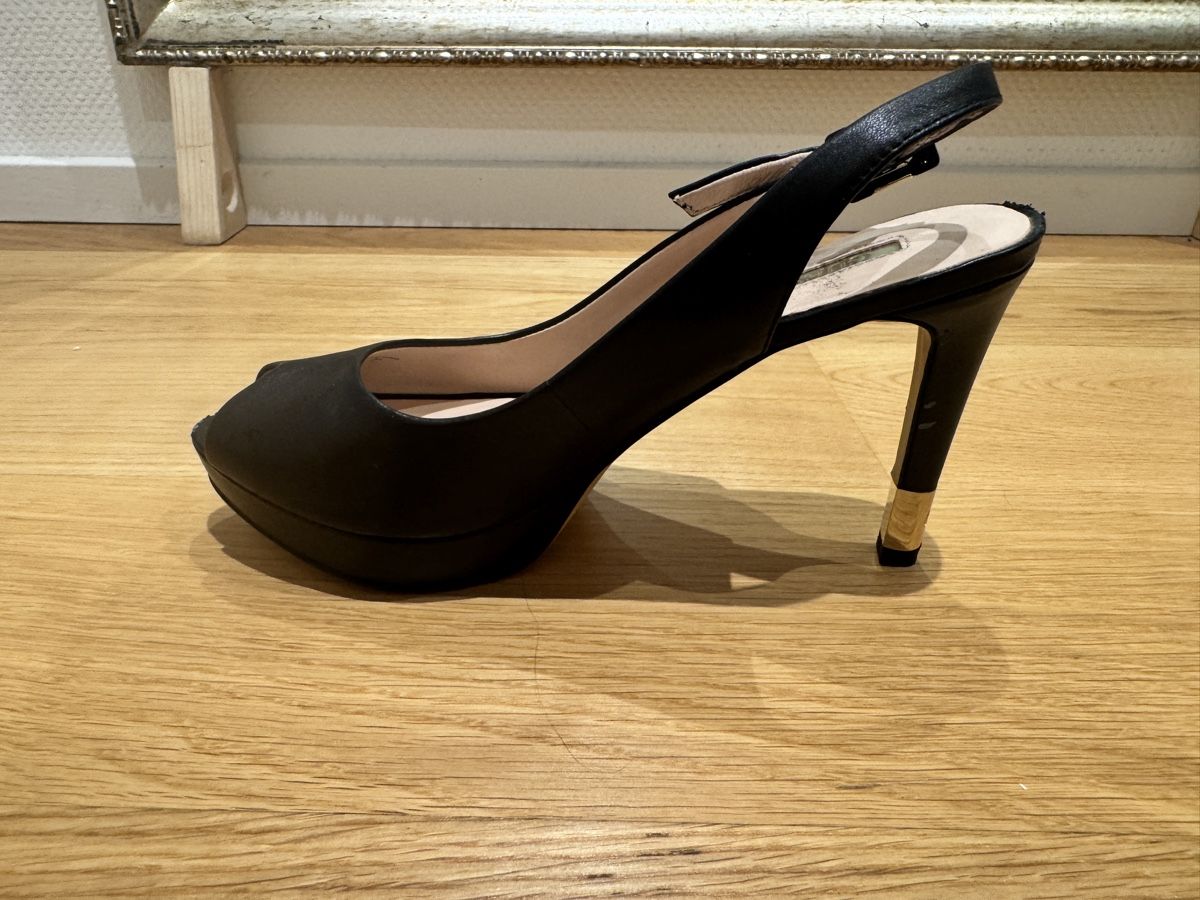 Guess Scarpe da donna: Guess Slingpumps Schwarz, Leder, Gr. 36 1/2 – Usato da Bremgarten AG venduto da val_ch 2