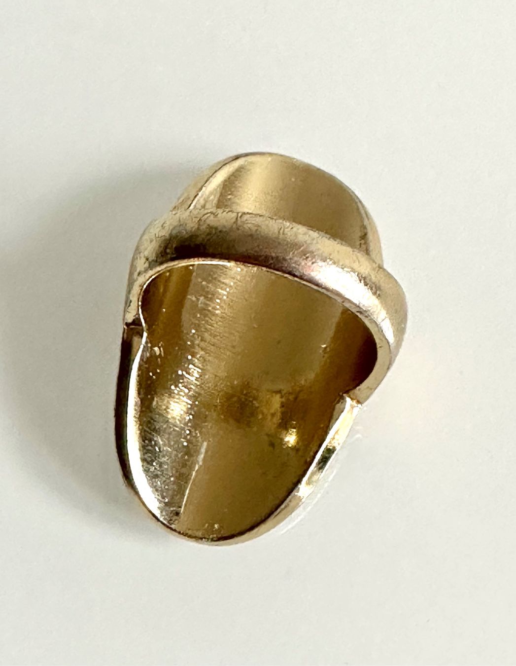Anelli: Messingfarbener Ring mit hübschem Muster – Usato da Bern venduto da Fraeuleinhonig 7