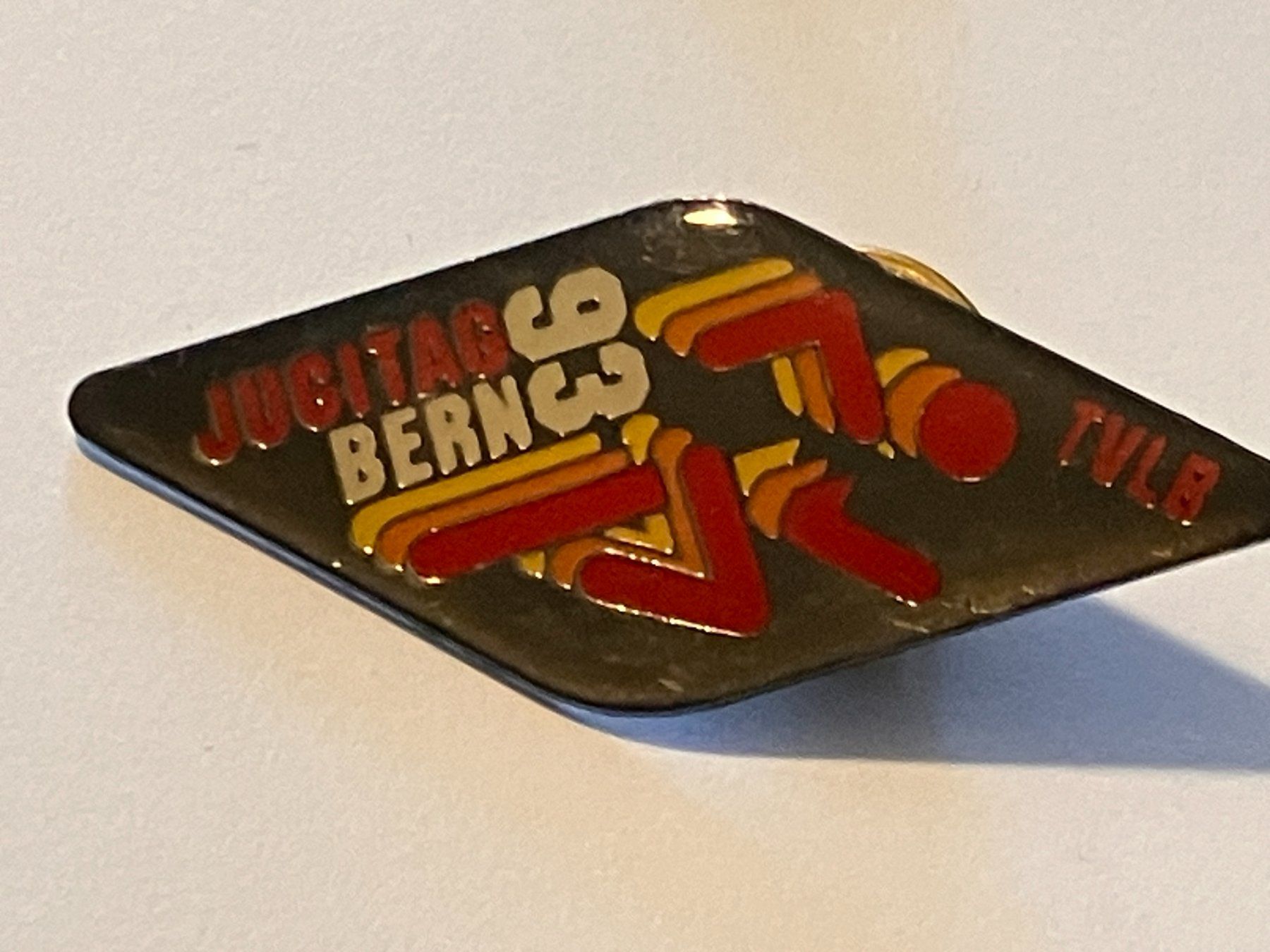 Placchette & Badge: 1 Pin Jugitag Bern 1993 TVLB – Usato da Basel venduto da djwwpp