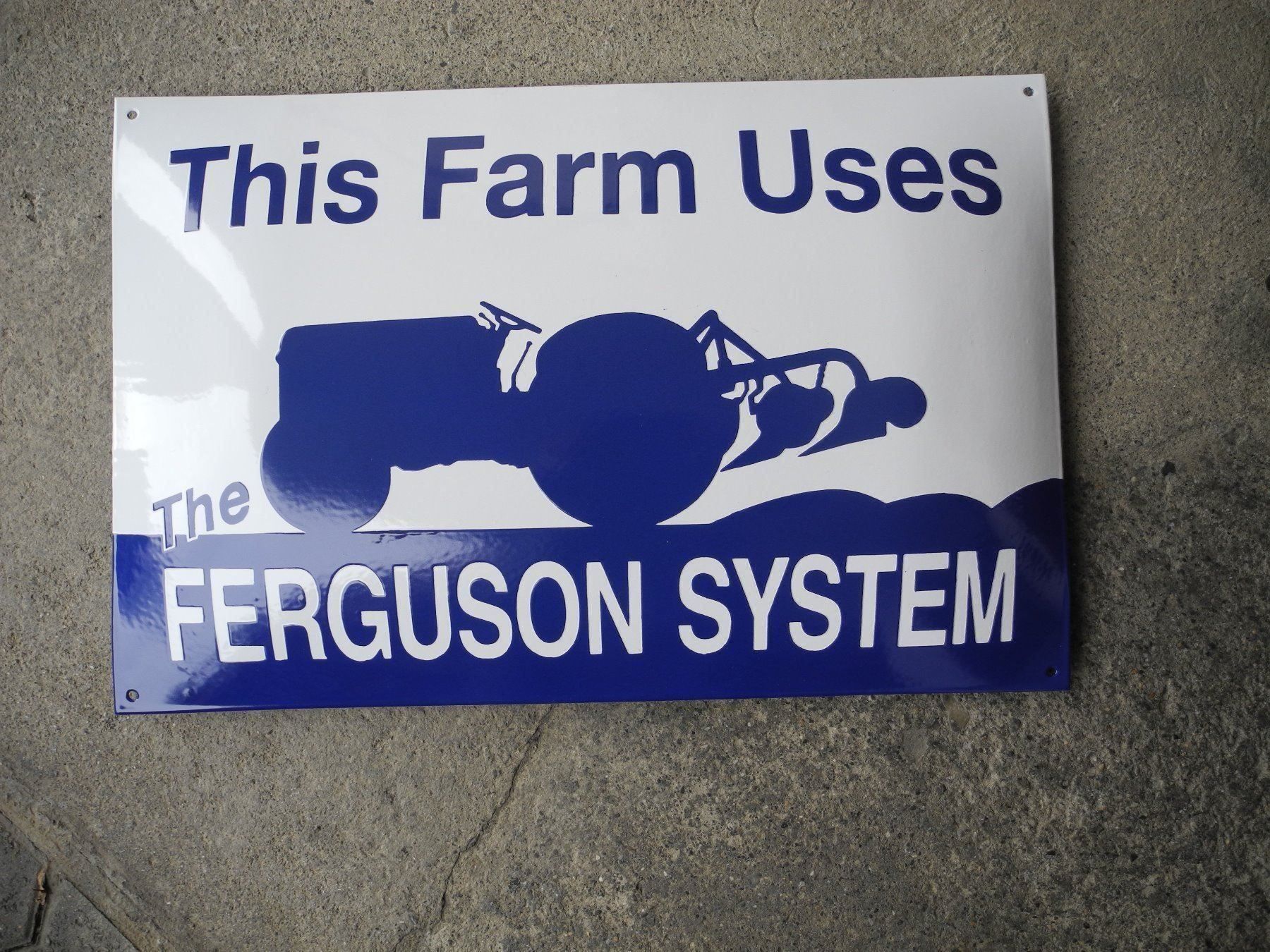 Massey Ferguson Insegne: MASSEY - FERGUSON EMAILSCHILD – Nuovo (secondo la descrizione) da Reinach AG venduto da Huckleberrysix
