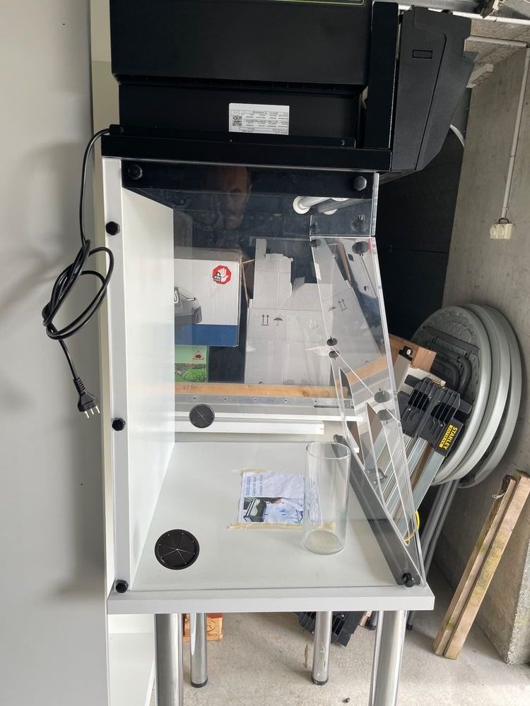 Medizinische Geräte: Laminar-Flow-Hauben – Neu (gemäss Beschreibung) aus Dulliken von Metal_Discharge 2