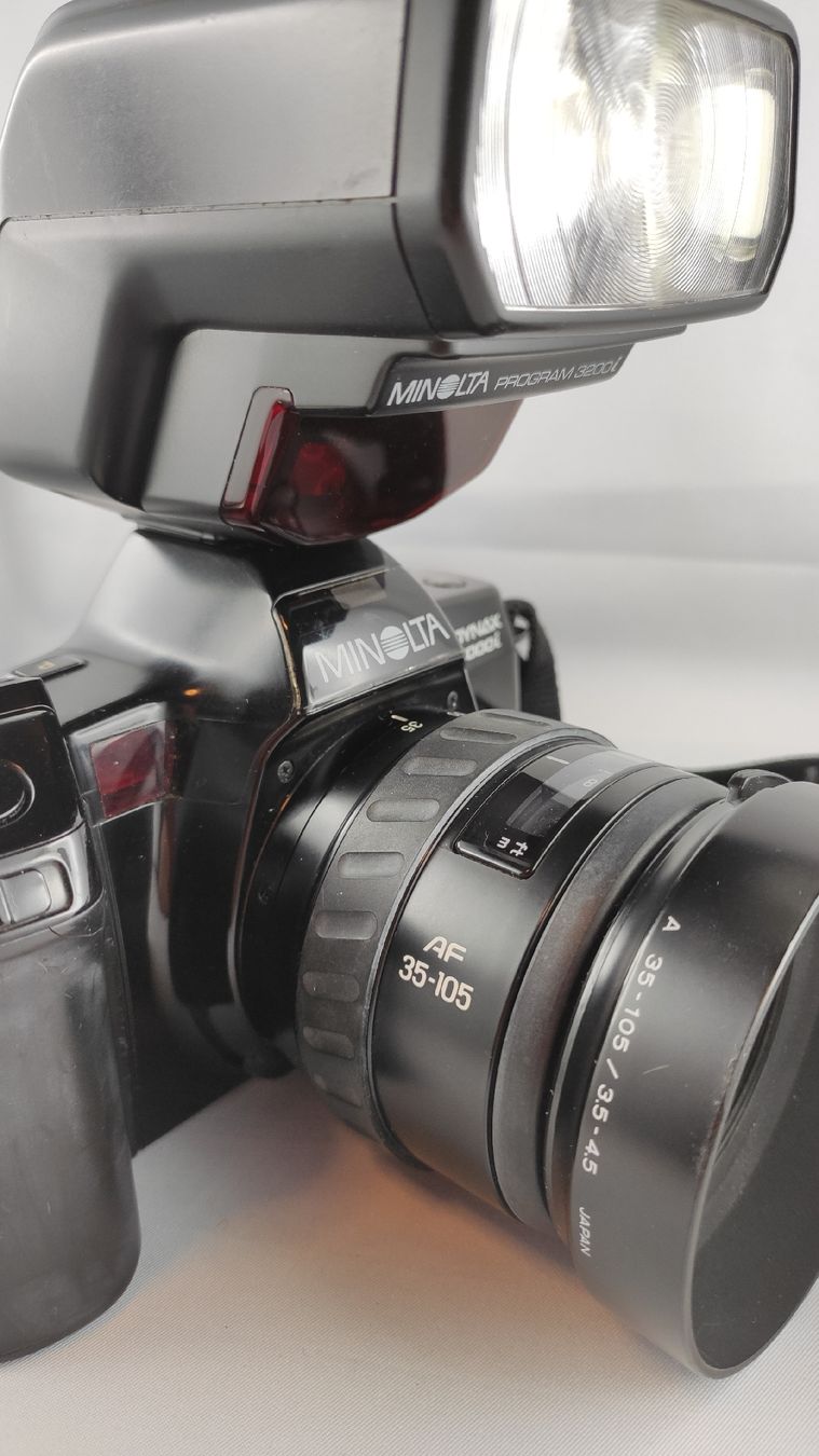 Minolta Fotocamera: Minolta Dynax 7000i analog Kamera mit Blitz – Usato da Kreuzlingen venduto da Seto18 8