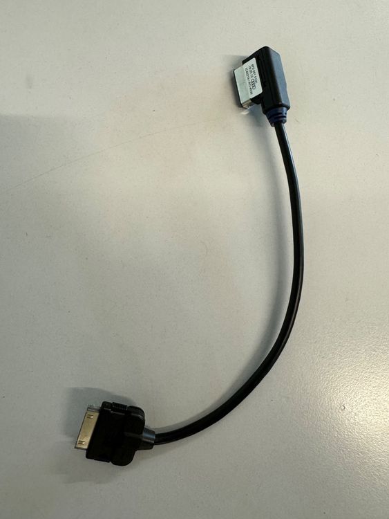 Audi MMI Lightning cable for iPhone / iPad 4FO 051 510 K Kaufen auf