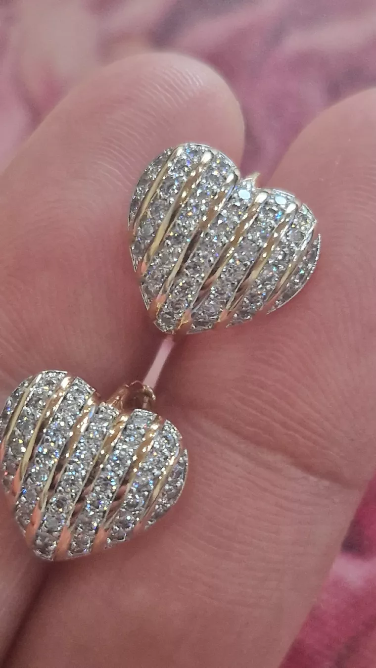 Orecchini pendenti & Orecchini a lobo: Earring – Nuovo (secondo la descrizione) da Château-d'Oex venduto da mgj_9559