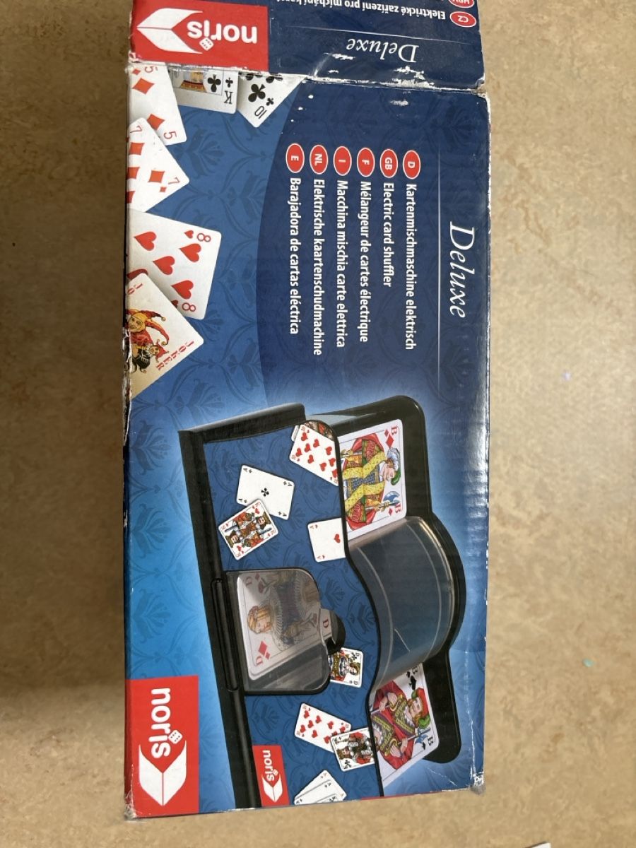 Giochi: Kartenmischmaschine – Usato da Rümlang venduto da _toniii_