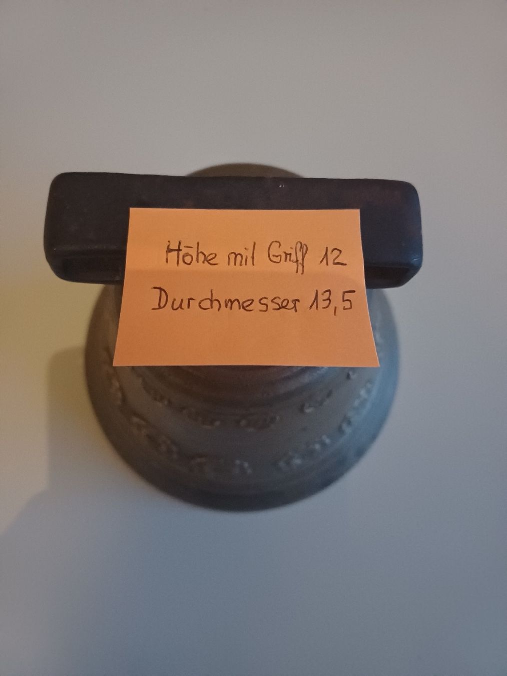 Campanacci mucche: Kuhglocke mit Griff Höhe 12 Durchmesser 13.5 cm – Usato da Zuckenriet venduto da Res. 1