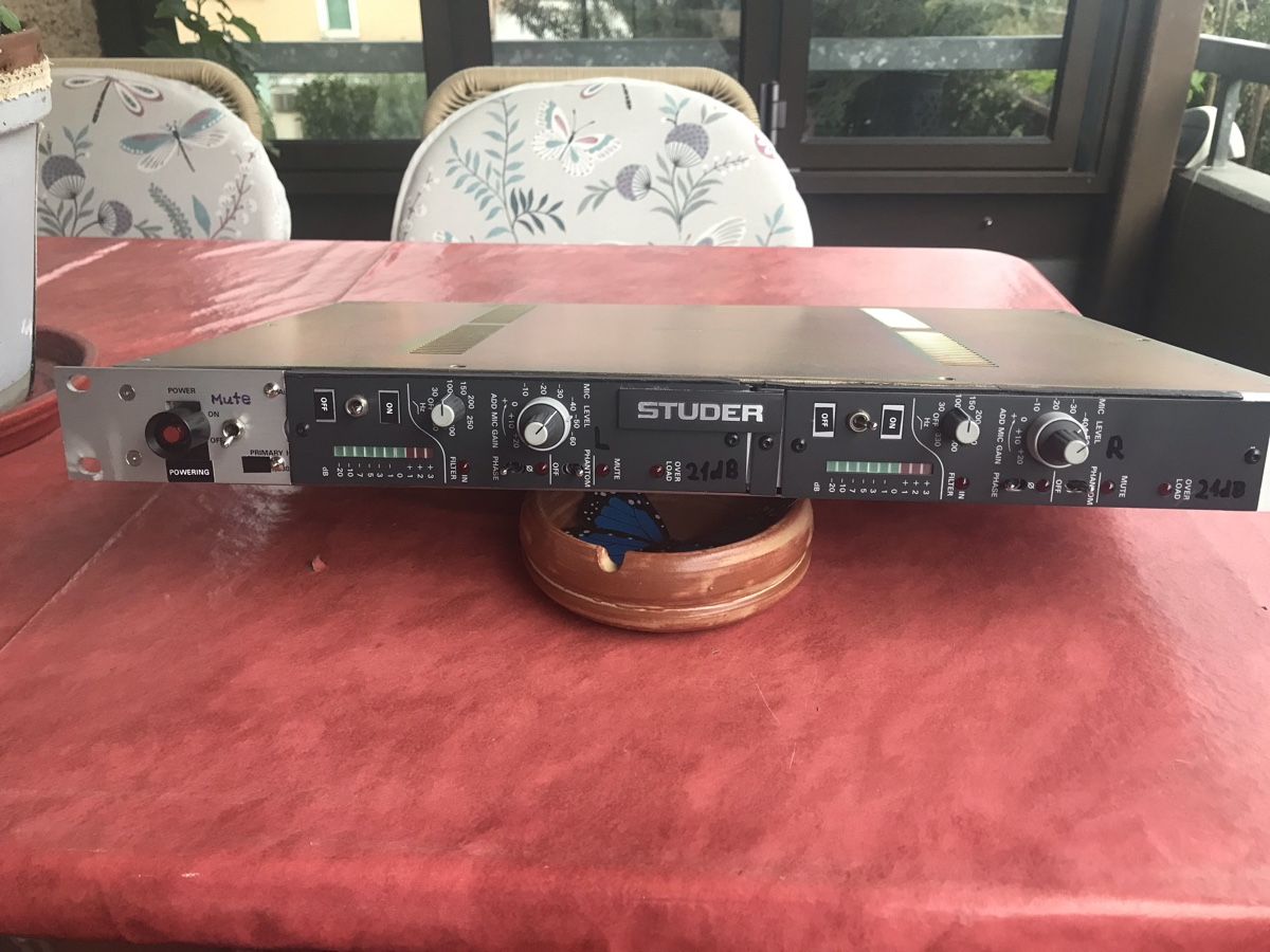 Studer Console di mixaggio: Studer 900 Dual Mic – Usato da Rümlang venduto da Audiotaper 2