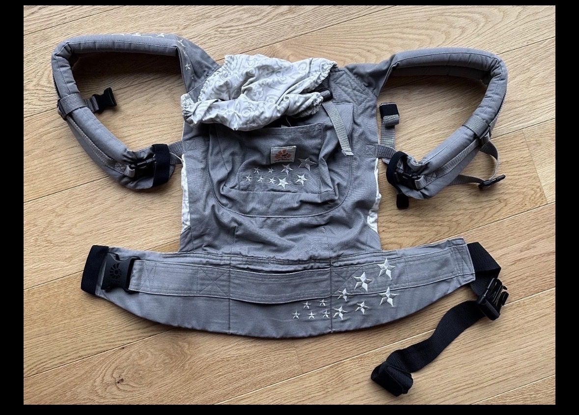 Ergobaby Marsupi portabebè: Ergobaby mit neugeborenen Einsatz – Usato da Dübendorf venduto da ADGA86