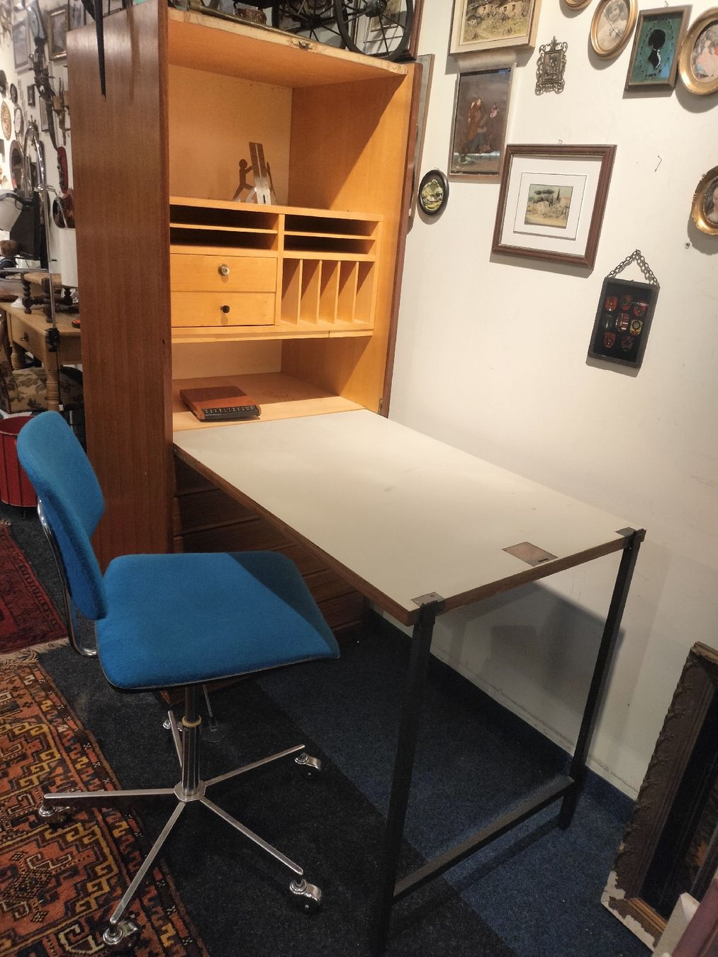Scrivanie: mid century Teak secretary – Usato da Zwingen venduto da inf_2blh 9