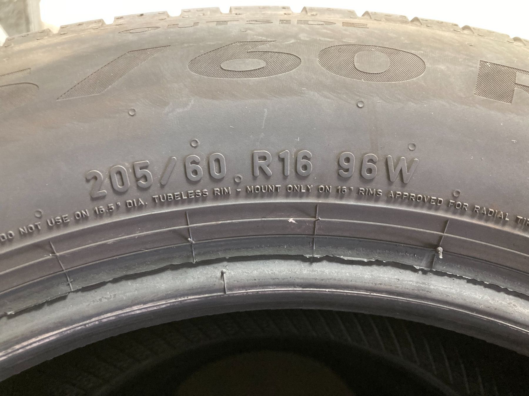 Pirelli Pneus & Kompletträder: 205/60R16 Sommerpneu Pirelli – Gebraucht aus Cham von WB2223 1