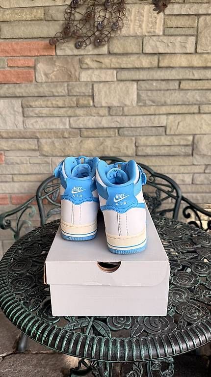 Scarpe da uomo: Nike W Air Force 1 High Og – Usato da Emmen venduto da Cyrill.St 4