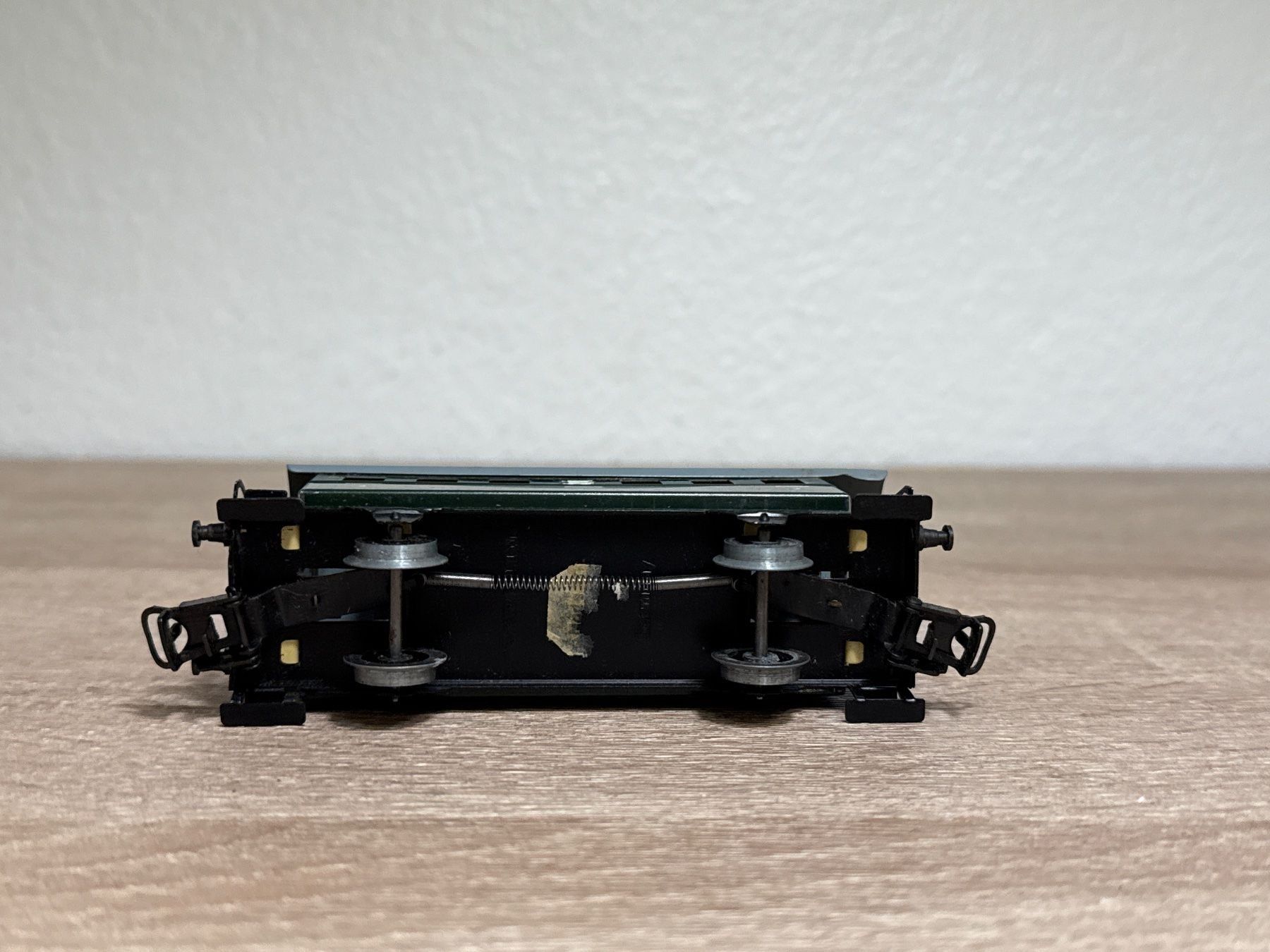 Märklin Modellini di ferrovie: Märklin Personenwagen 3.Kl (114) – Usato da St-Aubin-Sauges venduto da Lo_Go 4