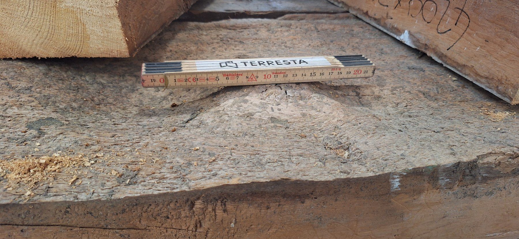 Articoli in legno: Altholzbretter Fichte CH – Usato da Kloten venduto da WOODStudio 5