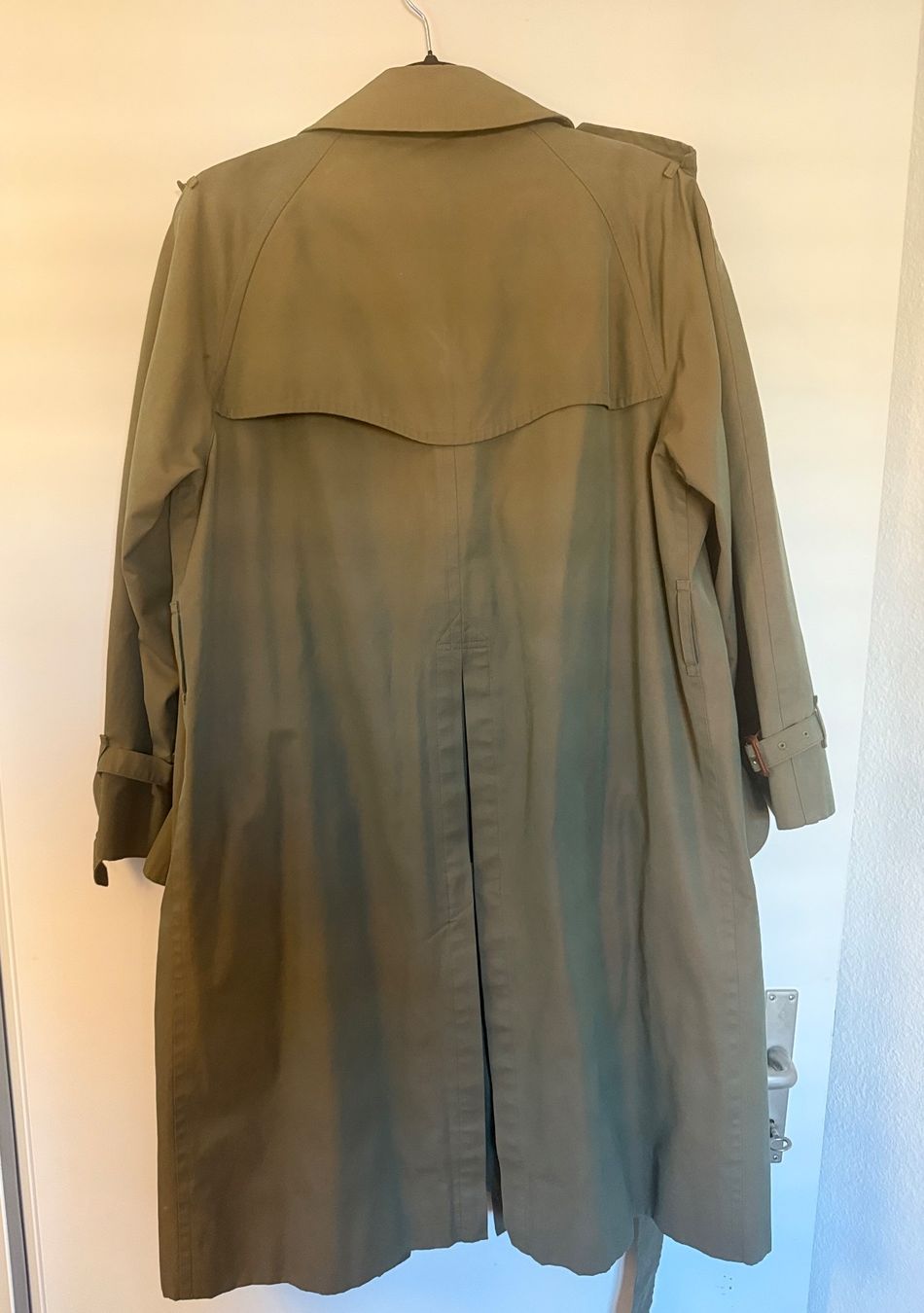 Burberry Cappotti: Burberrys Vintage Trenchcoat Original Nova Check – Usato da Oberengstringen venduto da kor_h2sn 3