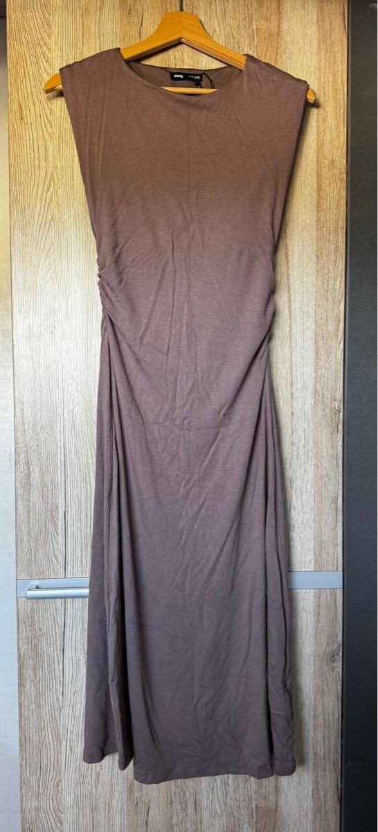 Kleider: Kleid grau/braun – Neu (gemäss Beschreibung) aus Oftringen von mar_7f8c
