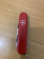 Rotes Victorinox Elinox Schweizer Offiziersmesser