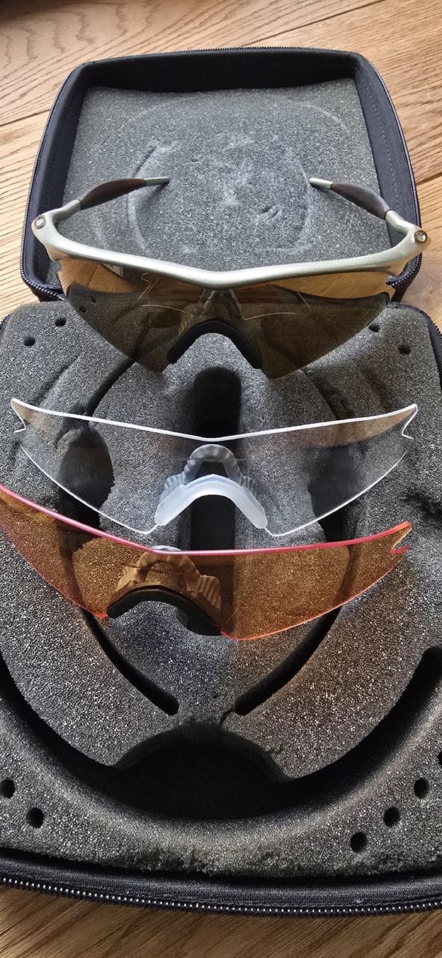 Oakley Occhiali & Lenti: Oakley M-Frame Original – Nuovo (secondo la descrizione) da Möriken AG venduto da MedicineHat 4