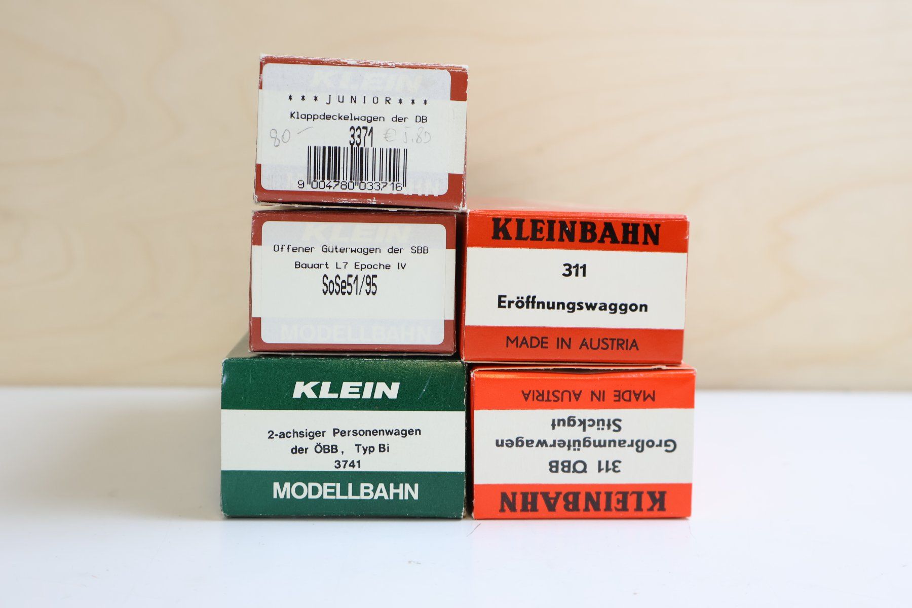 Kleinbahn Modelleisenbahnen: Klein Modellbahn 5 x Wagen H0 - schöne Modelle – Gebraucht aus Winterthur von Monstera 7